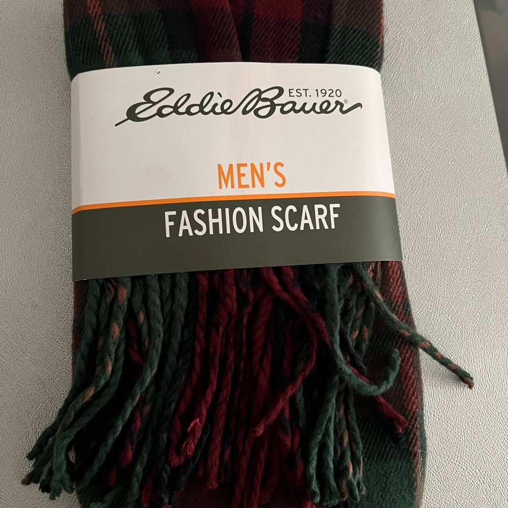 Eddie Bauer Men's Plaid Scarf in Green and Red. 72" x 11". NEW.